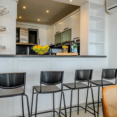 Bosphorus View With Spacious 3 Bedrooms *