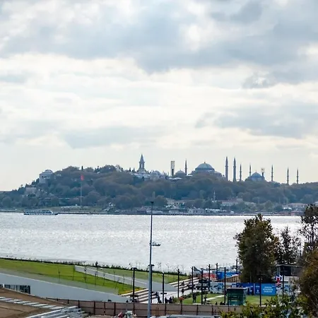Apartment Bosphorus View With Spacious 3 Bedrooms *