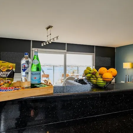 Bosphorus View With Spacious 3 Bedrooms アパート イスタンブール